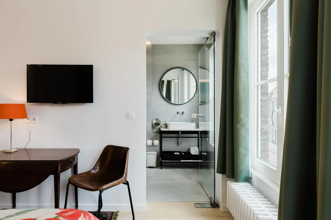 The Benedictine Apartment Bruges Homestay